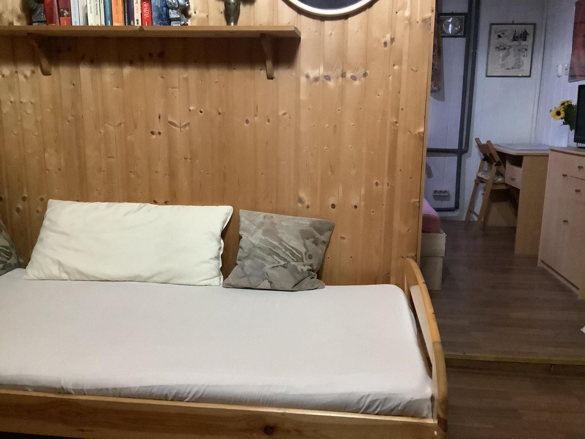 Schoenes Zimmer Im Seterant/Untergeschoss إسن المظهر الخارجي الصورة