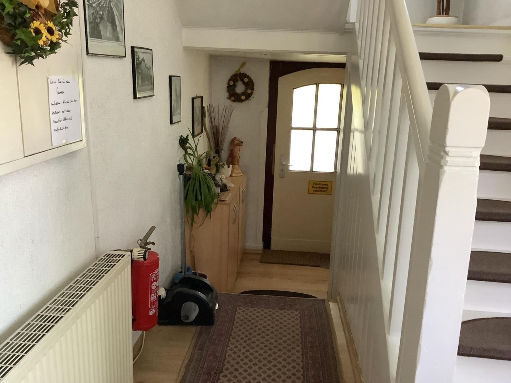 Schoenes Zimmer Im Seterant/Untergeschoss إسن المظهر الخارجي الصورة